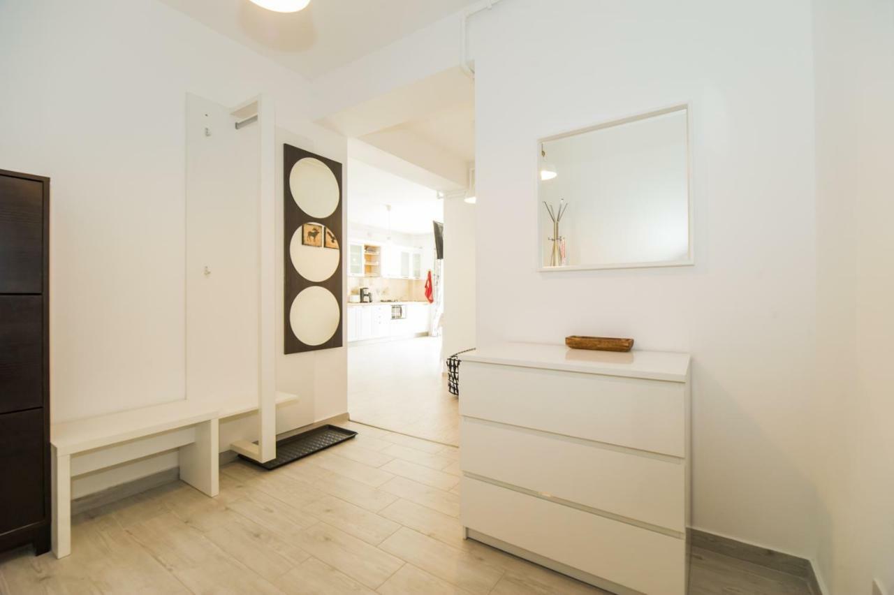 Schiller Apartment 57 - Free Private Parking Брашов Екстер'єр фото