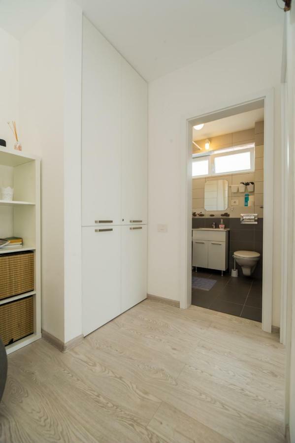 Schiller Apartment 57 - Free Private Parking Брашов Екстер'єр фото
