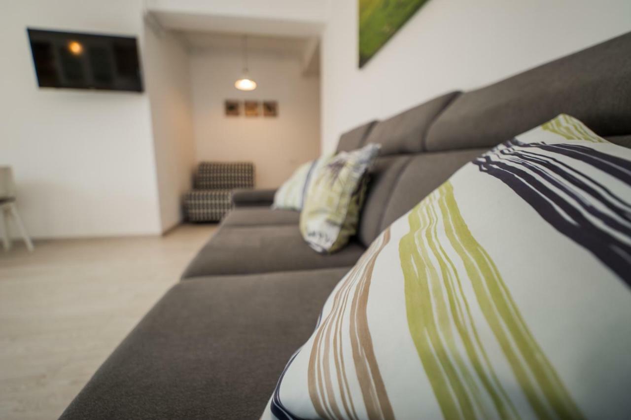 Schiller Apartment 57 - Free Private Parking Брашов Екстер'єр фото